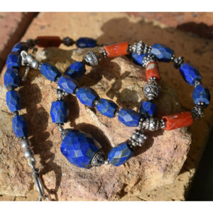 collier pierres lapis lazuli et corail bijou ethnique